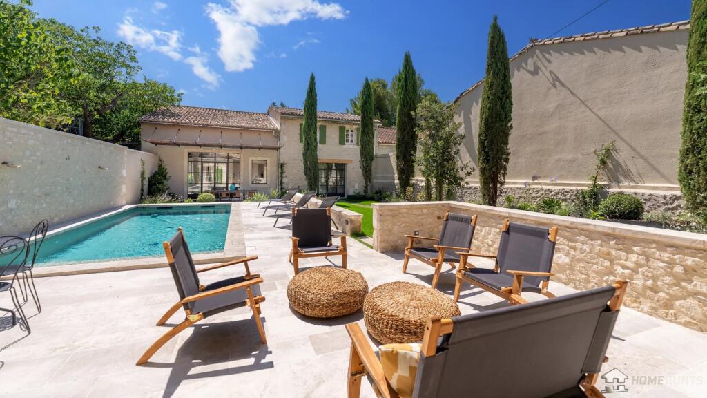 Main image of property: Provence-Alps-Cote d`Azur, Bouches-du-Rhône, Eygalières
