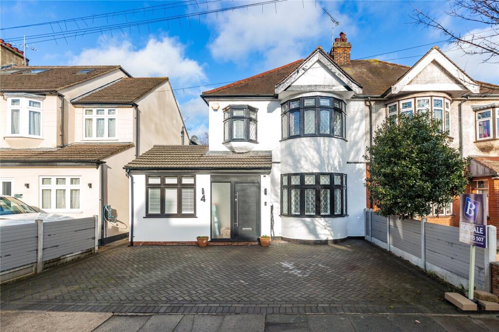 Main image of property: Western Avenue, Gidea Park, RM2