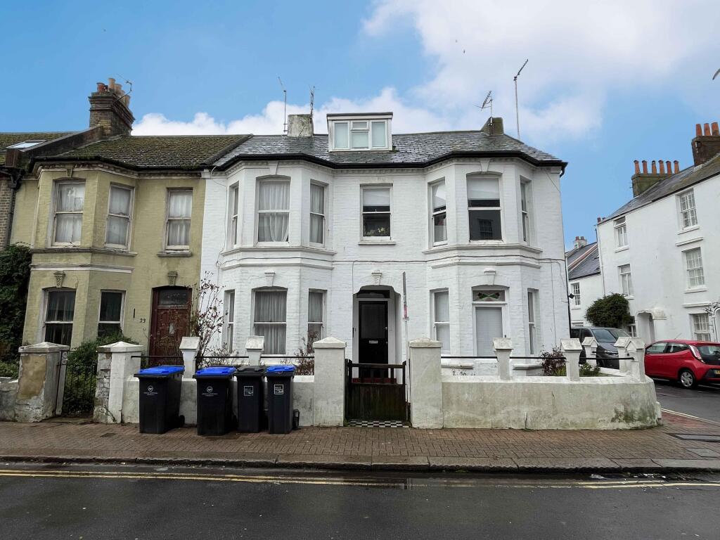 Main image of property: Flat 3, 22 Warwick Road, Worthing, West Sussex, BN11