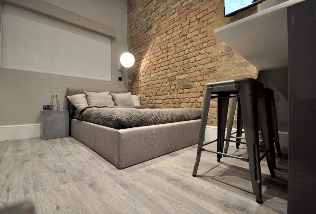 Main image of property: Linden Gardens, London, W2