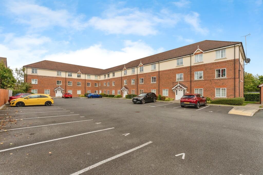 Cwrt Y Terfyn, Saltney, Chester photo 2