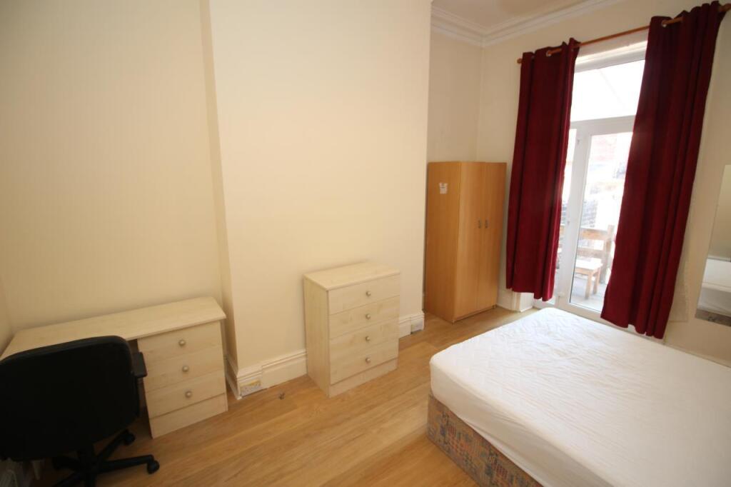House in Newcastle upon Tyne - More