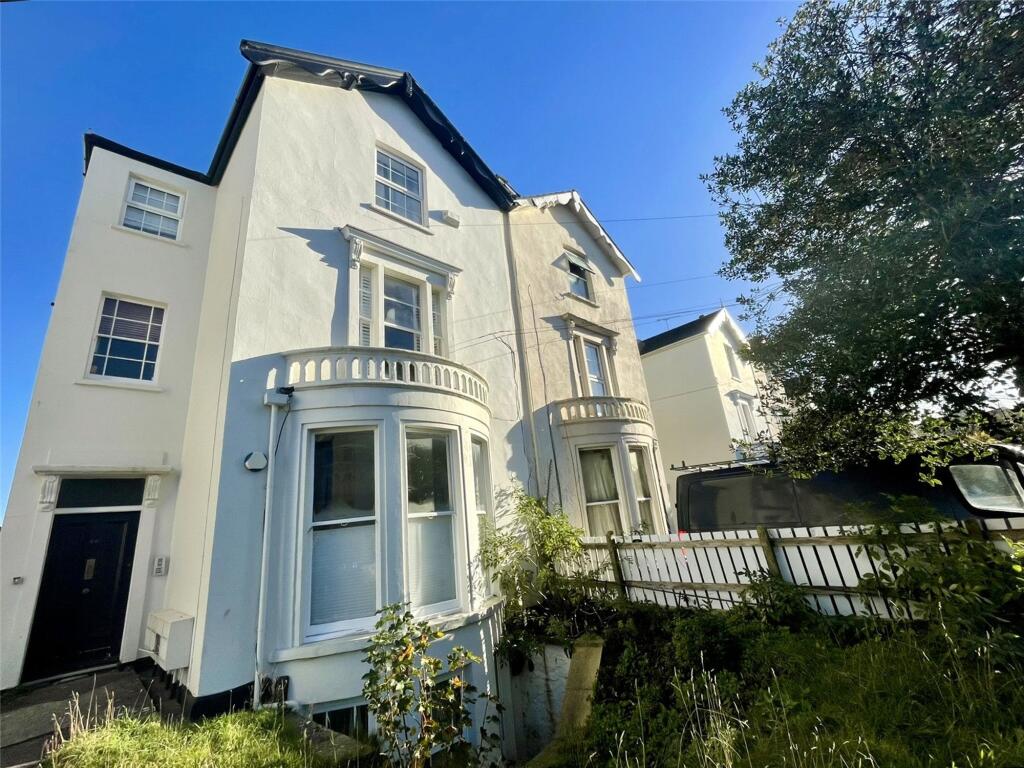 Apartment in Bristol - View 3