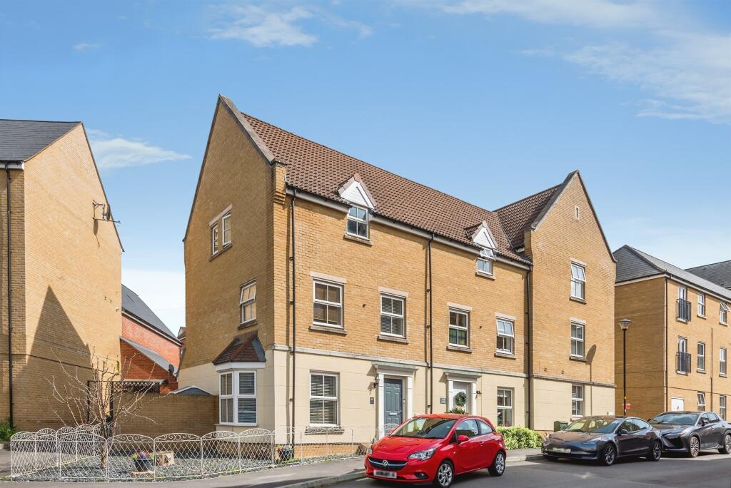 Main image of property: Easdale Street, SWINDON