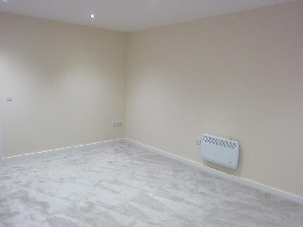 Apartment in Derby - More