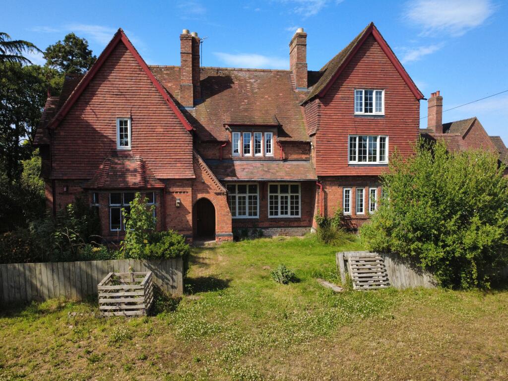Main image of property: Ridley Farm, Wrexham Road, Ridley, Cheshire