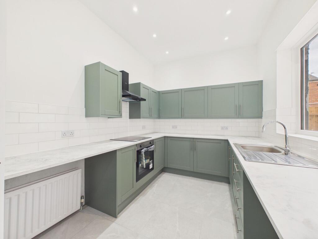 Tenth Avenue, Heaton, NE6 - View 6