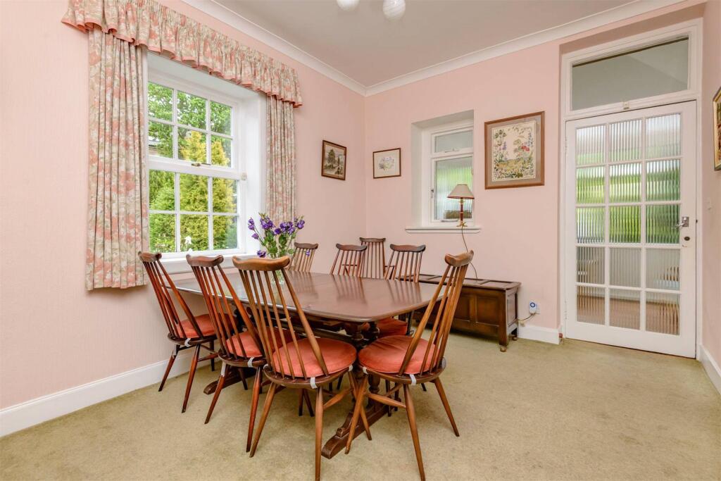 Apartment in Edinburgh, Church Hill, Morningside - View 6