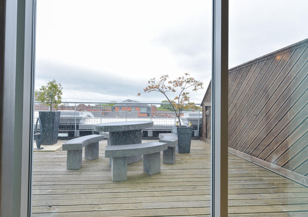 4 bedroom penthouse for rent