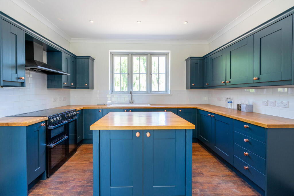 House in North Kesteven, Ruskington - More