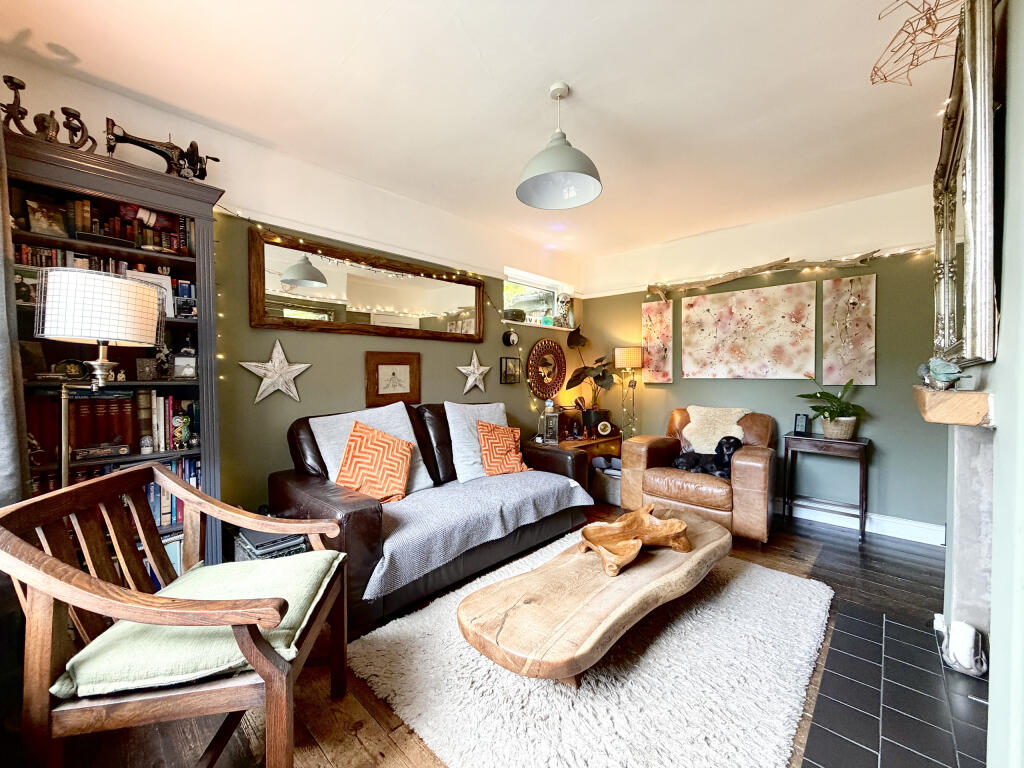 House in Taunton - View 5