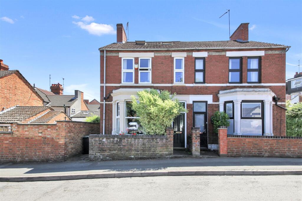 House in Rushden, North Northamptonshire