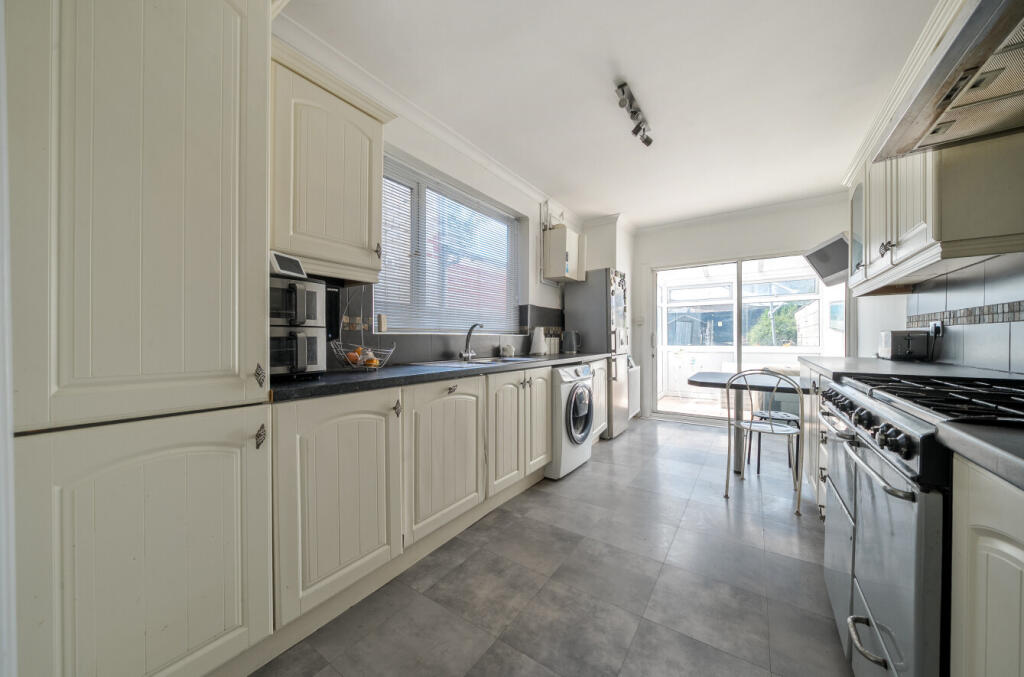 House in Portsmouth, Buckland - View 3