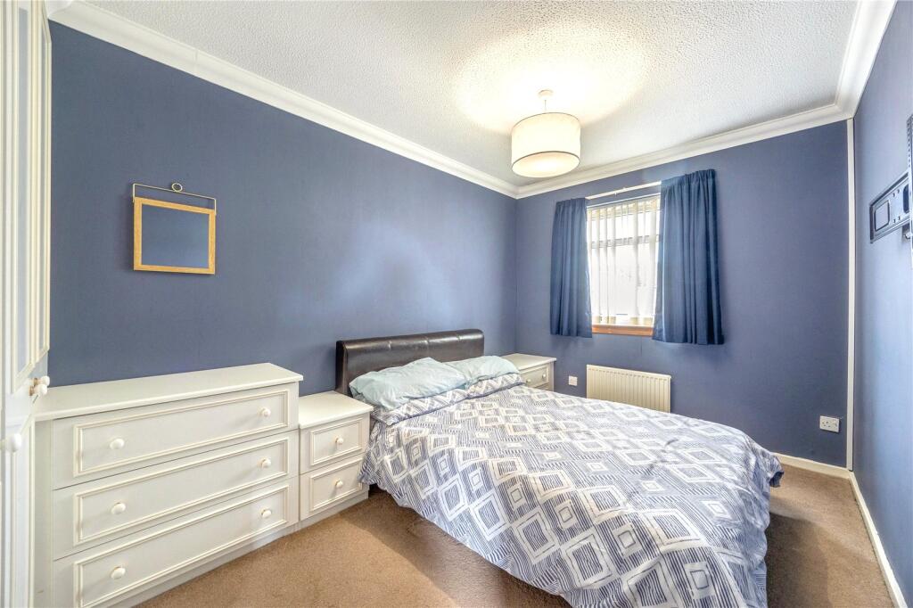 Jamieson Avenue, Stenhousemuir, Larbert, Stirlingshire, FK5 photo 4