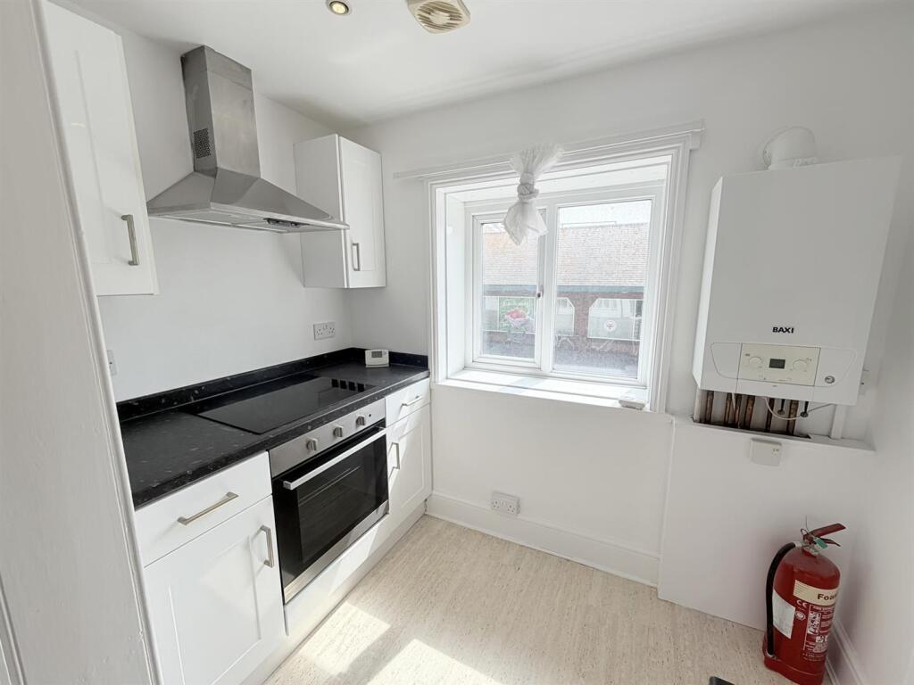 Apartment in Seaford, East Blatchington - View 2