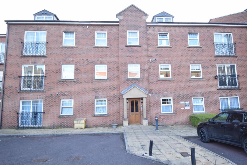 Main image of property: St Christophers Walk, Wakefield, WF1 2UP