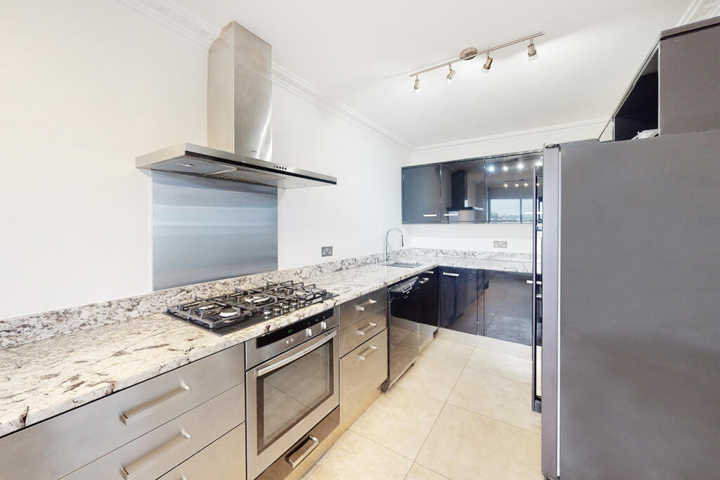 Apartment in London - View 3