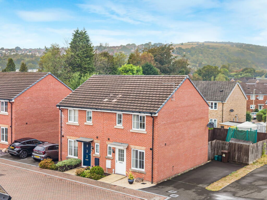 Main image of property: Llwybr Y Coetir,Caerphilly,CF83 3SS