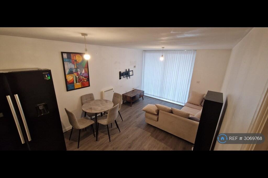 Apartment in Twickenham - View 2