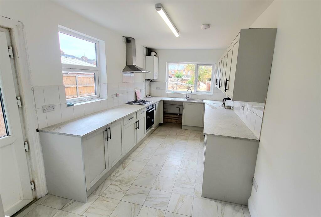 Main image of property: London Road, Bedford