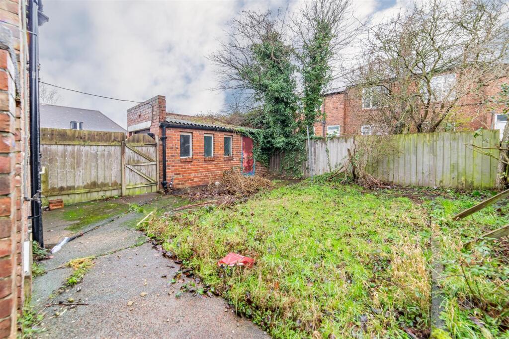 Apartment in Newcastle upon Tyne, High Heaton - View 4