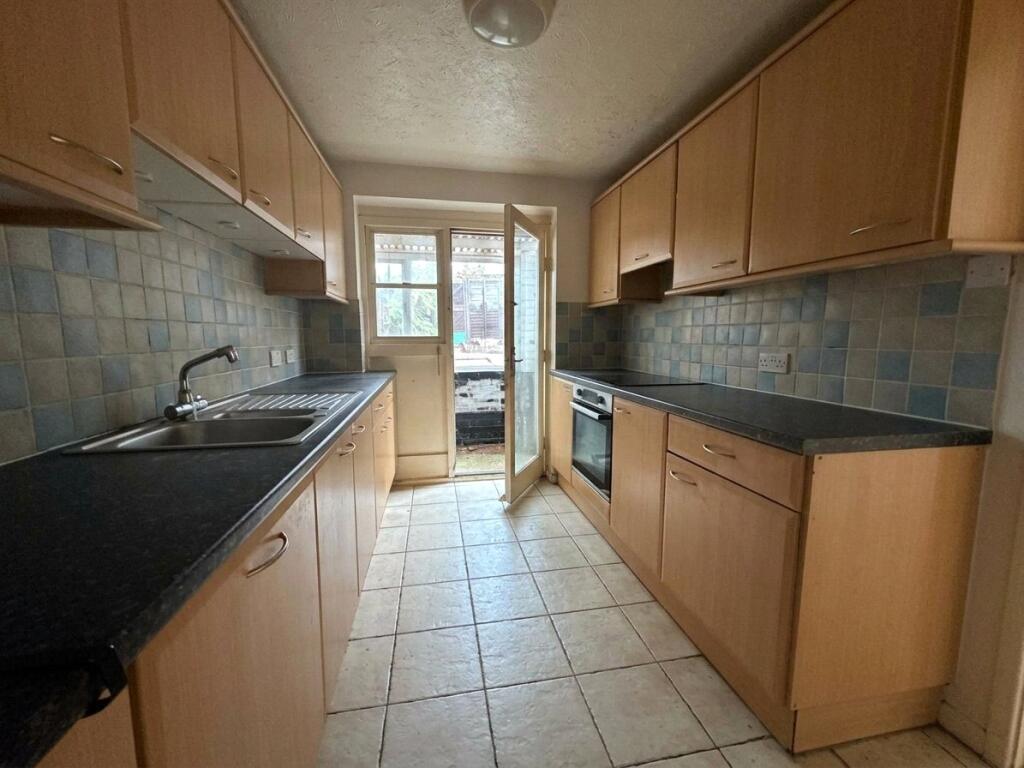 House in Guildford - View 5