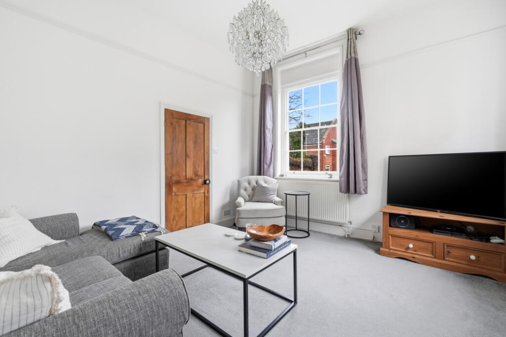 House in Bishop's Stortford, Hockerill - View 2