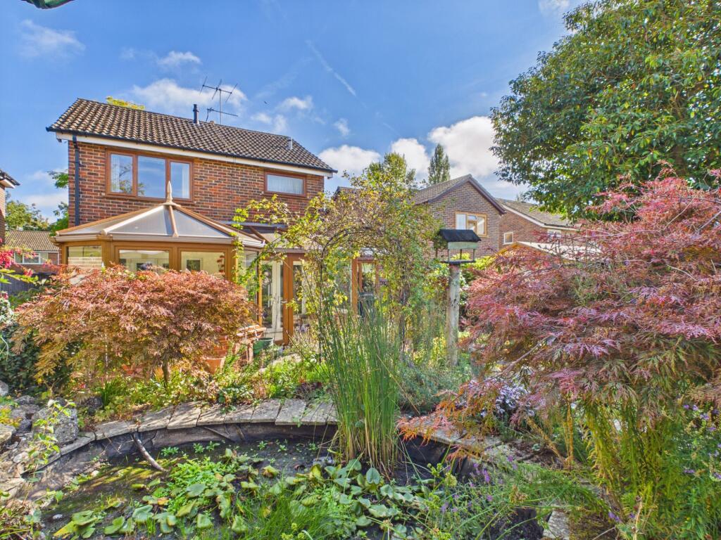 Byfields Road, Kingsclere, RG20 photo 2