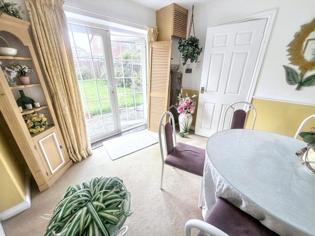 House in Cramlington, Eastfield - More
