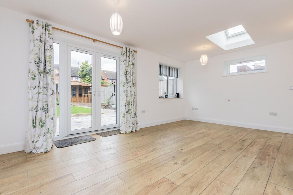 House in Tonbridge - View 4