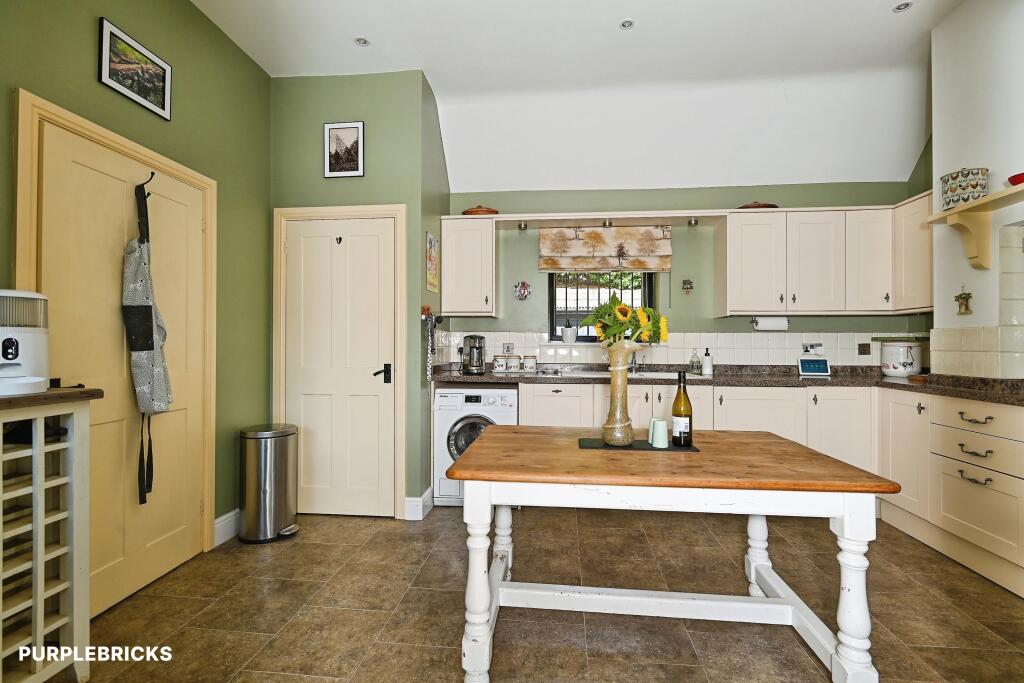 House in Rochester - View 5