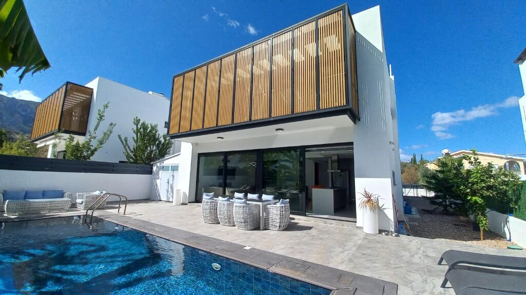 Main image of property: Edremit, Girne