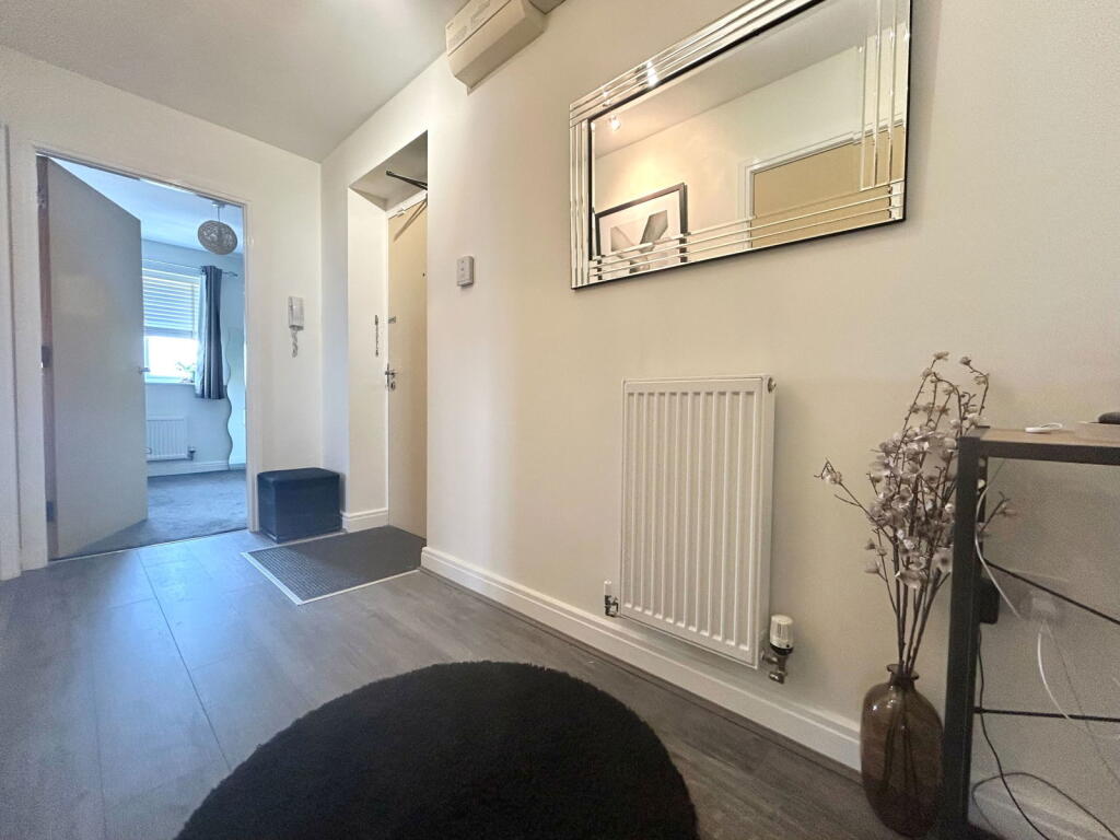 Apartment in Dudley, West Midlands - View 2