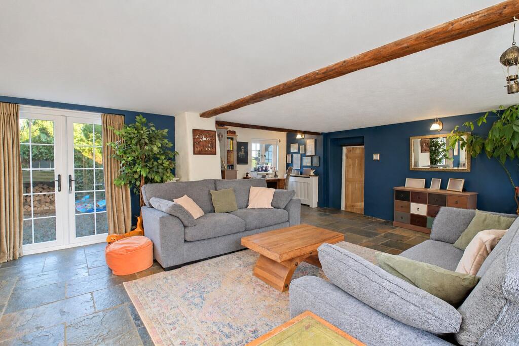House in Torridge, Hartland - More