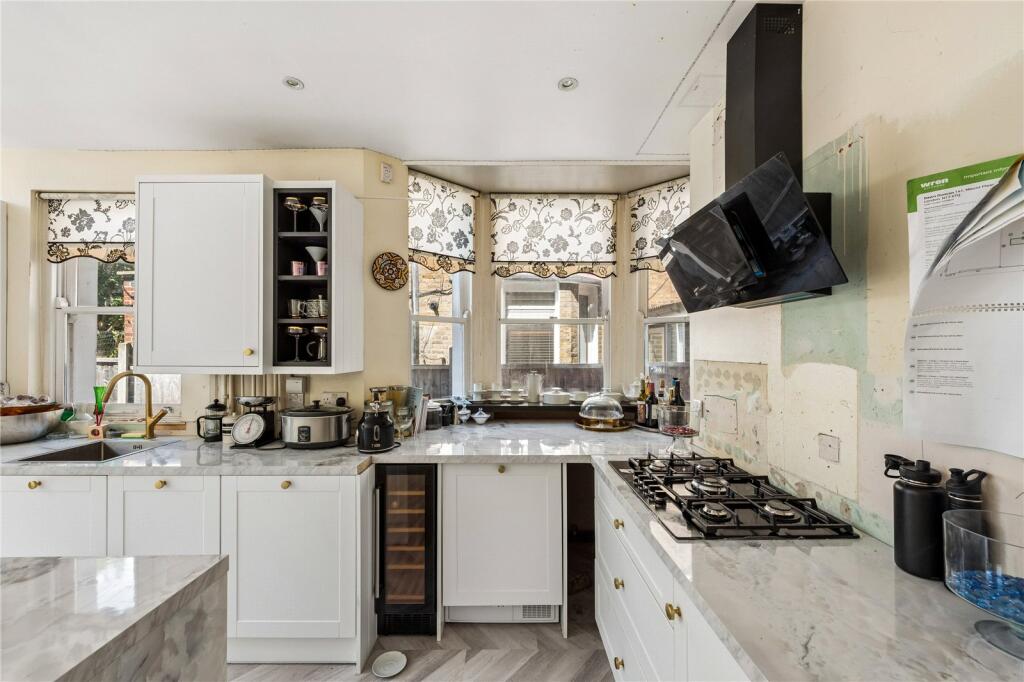 House in London, West Green - View 5