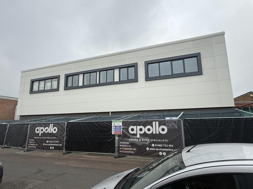 Main image of property: 8-9 Station Close, Potters Bar, Hertfordshire, EN6 1TL