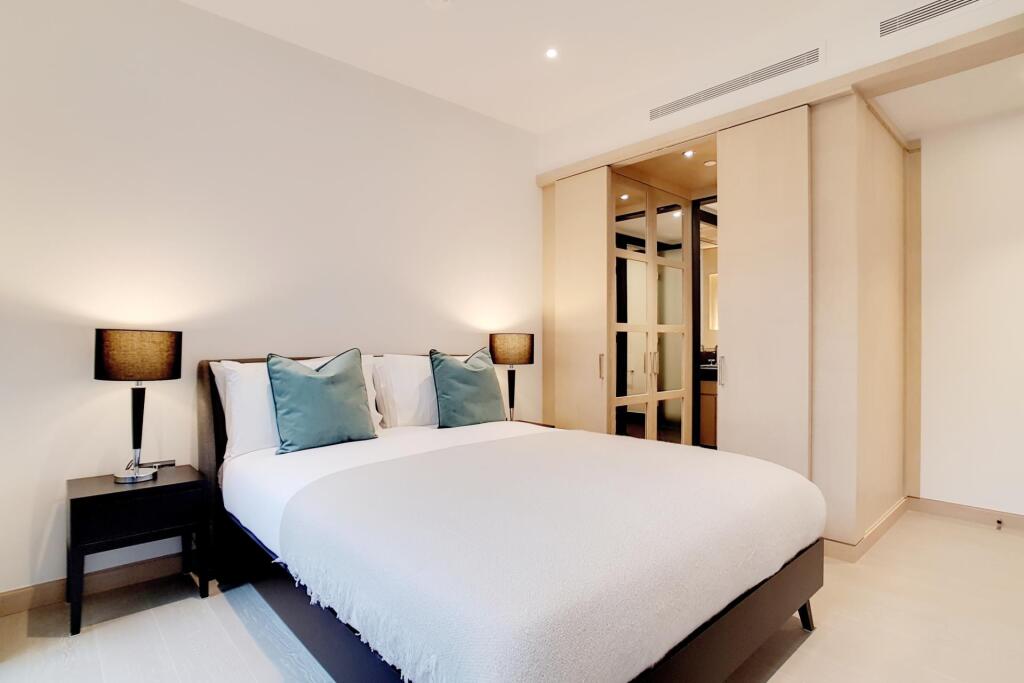 Apartment in London - More