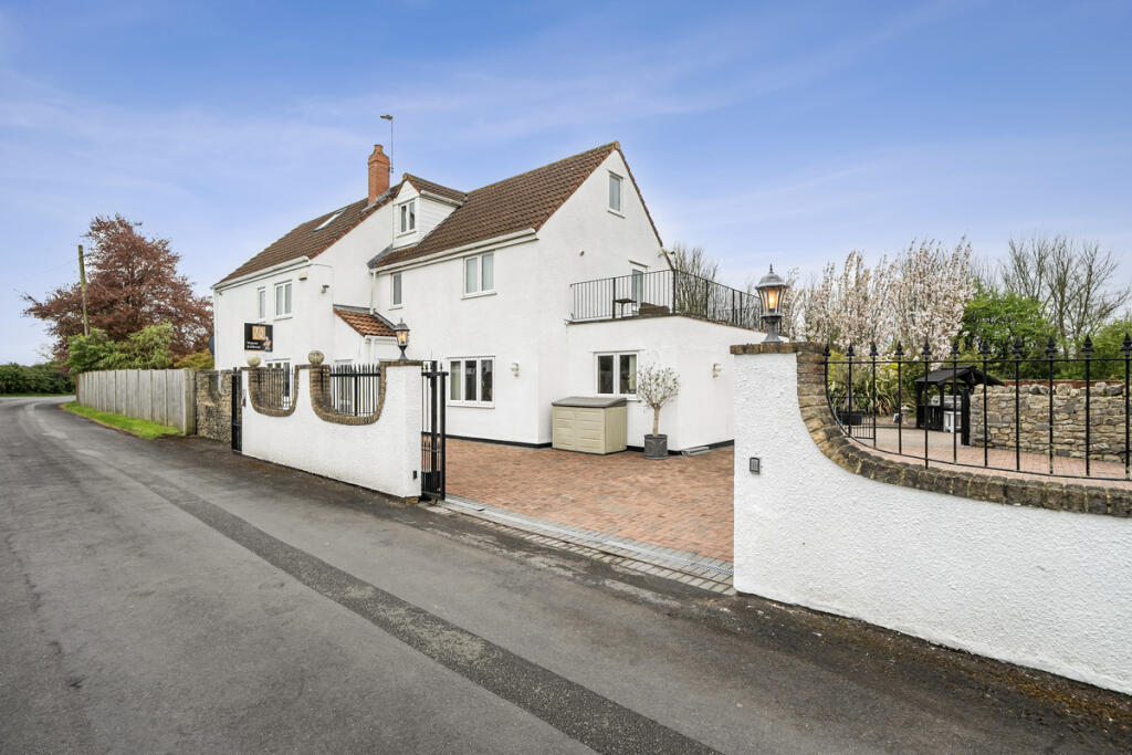 Main image of property: Eastertown, Weston-super-mare, BS24