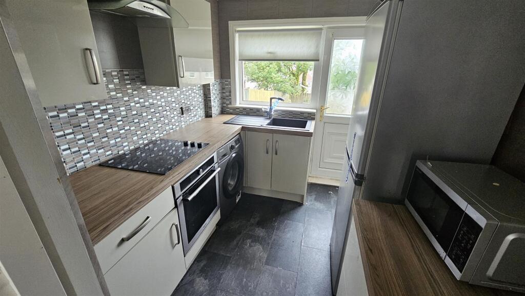 House in Paisley, Inverclyde - View 3