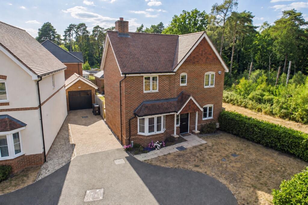 Main image of property: Dove Close, Crowthorne, Berkshire, RG45