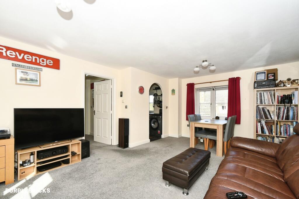 House in Swindon - View 2