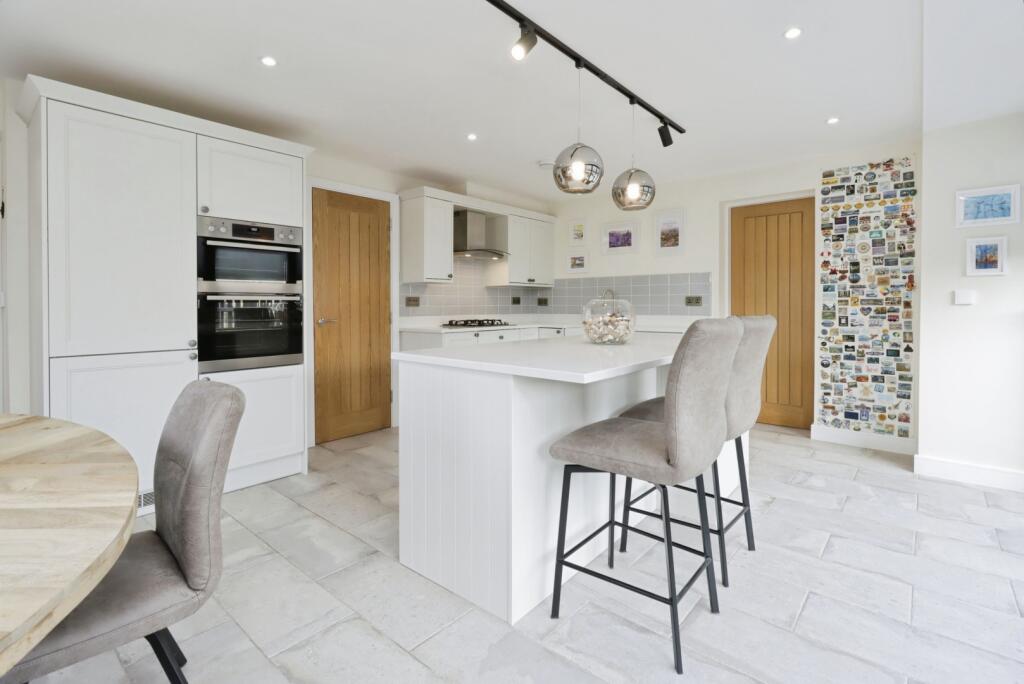 House in Shrewsbury, Pontesbury - View 3