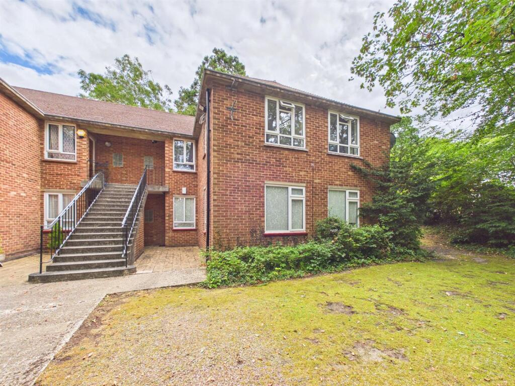 Main image of property: Foxley Hall, Higher Drive, Purley