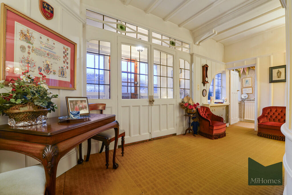 The Chine, Grange Park, N21 photo 4