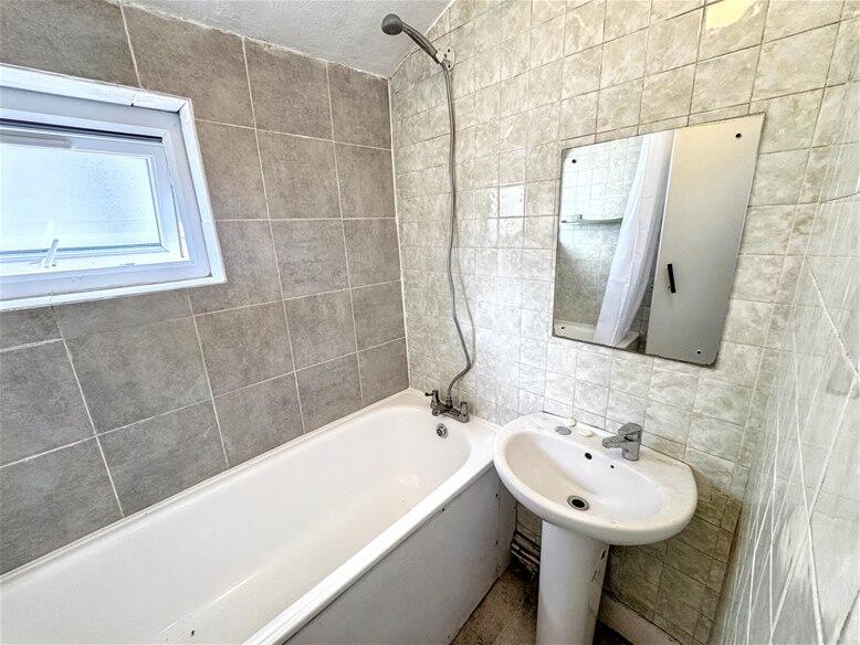 4 bedroom house for rent