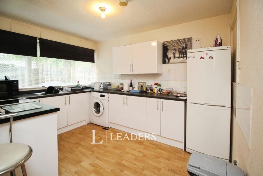 House in Milton Keynes, Stantonbury - View 2