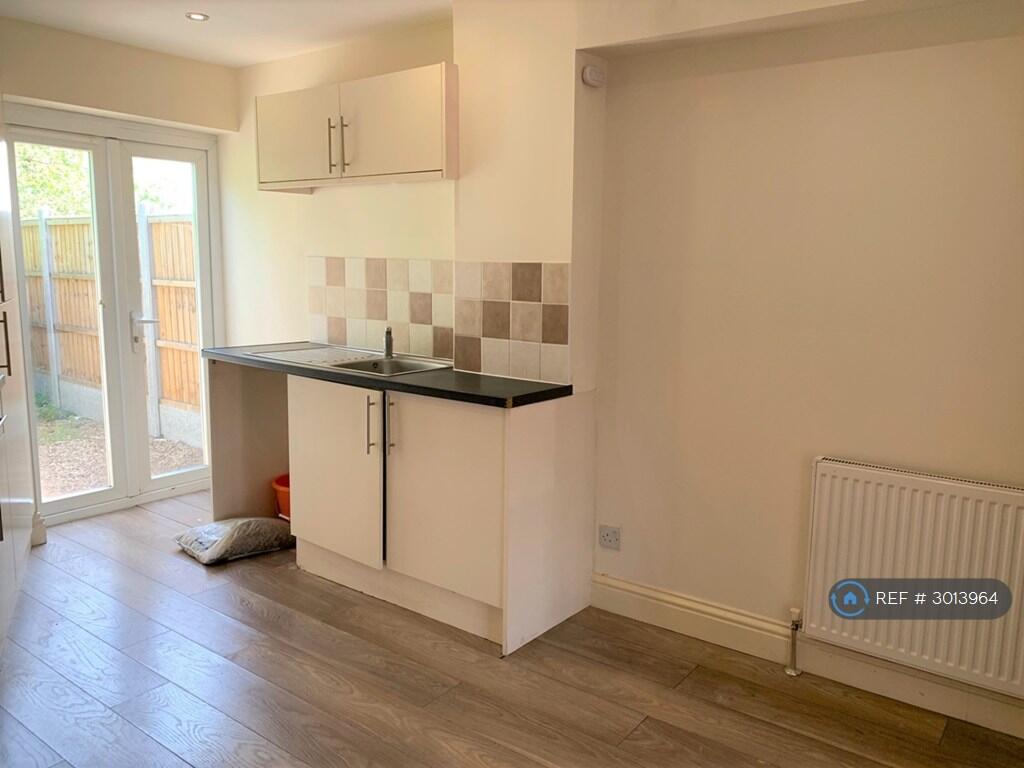 House in Dartford - View 5