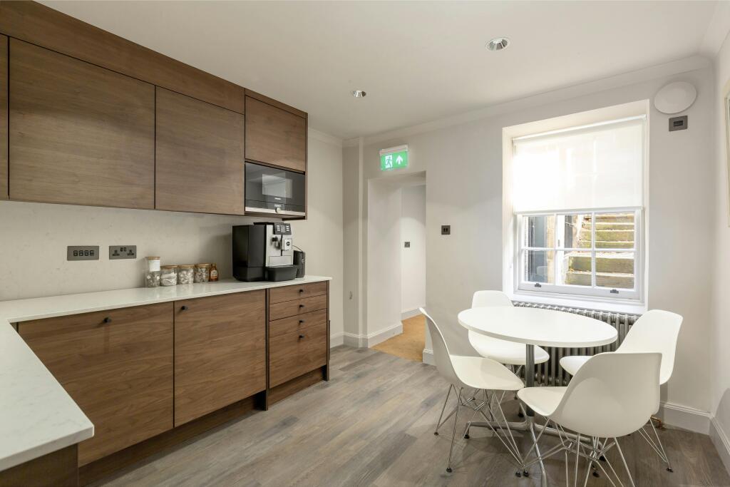 55997_AlvaStreet7022.jpg