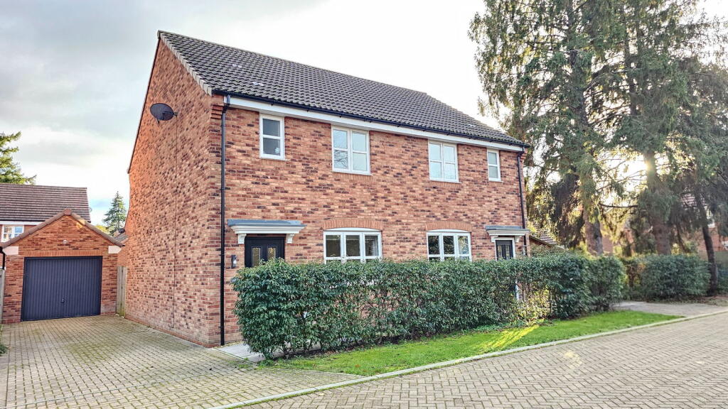 Main image of property: Greenacre Place, Newbury, RG14 7GY