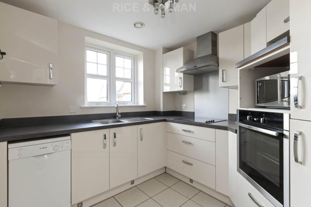 Swift House, Maidenhead photo 2